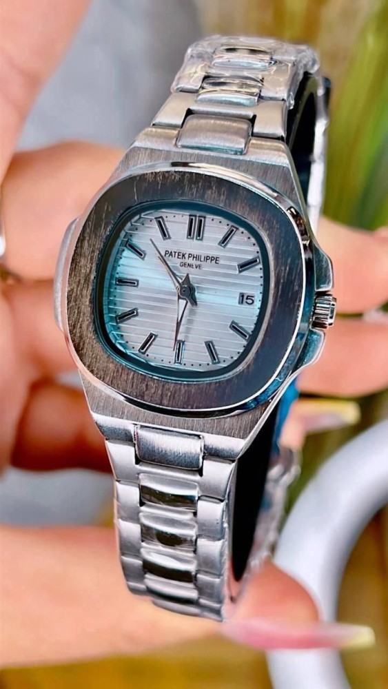 ساعة patek phlippe الأناقة التي لا غنى عنها